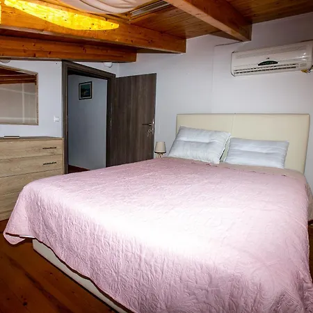 Villa Vincenzo Variko