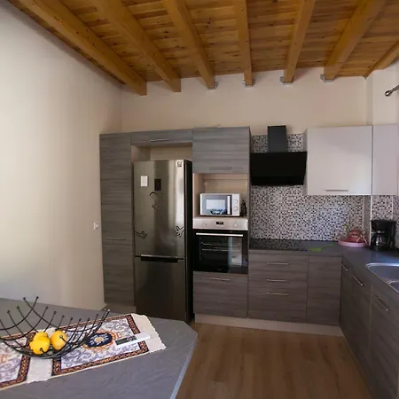 Vincenzo Variko Villa *