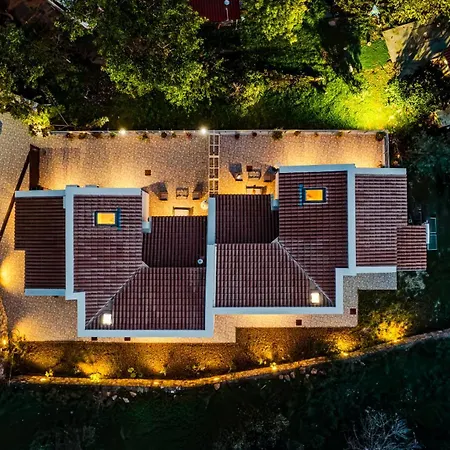 Vincenzo Variko Villa *